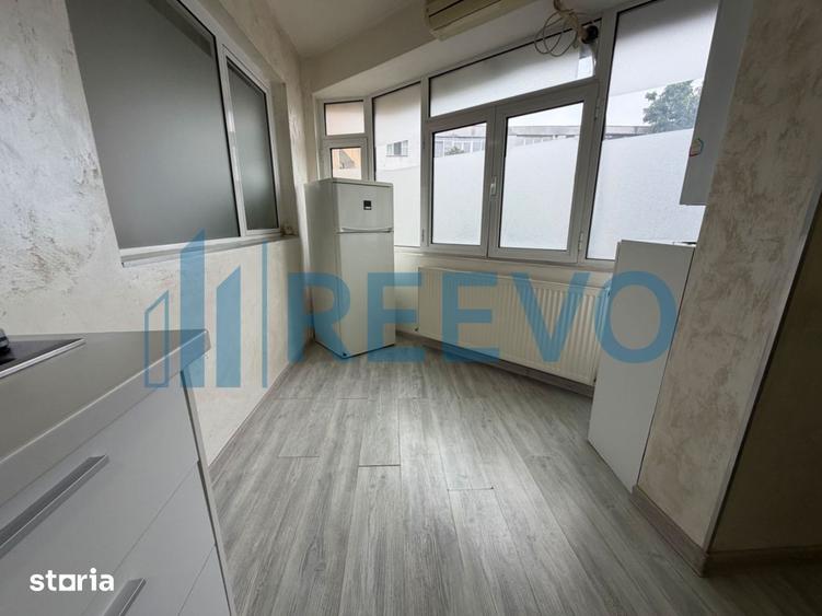 Apartament cu 2 camere, mobilat în Cornișa