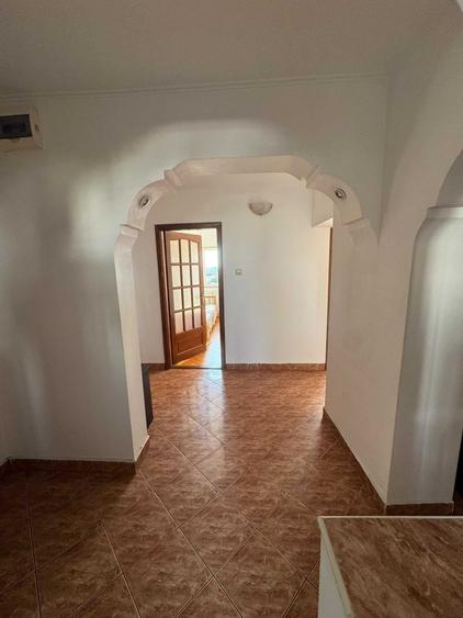 Apartament cu 4 camere decomandat în Fortuna