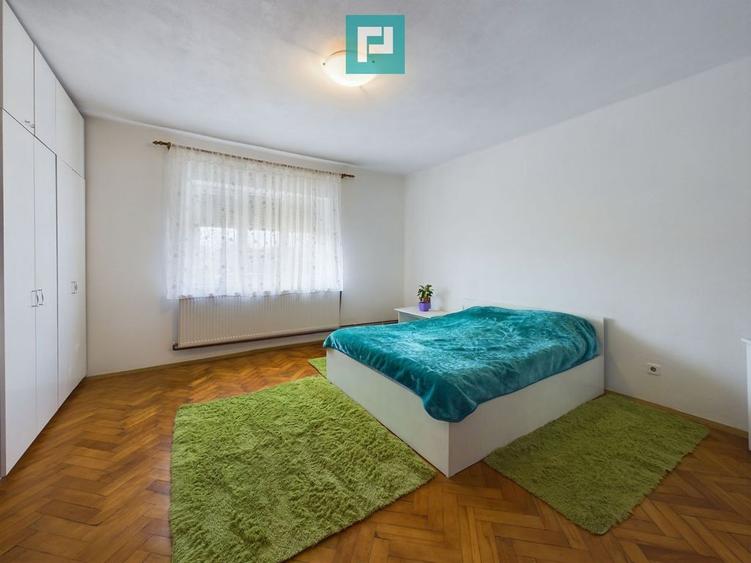 Casă cu 5 camere cu Teren 389 Mp în Central