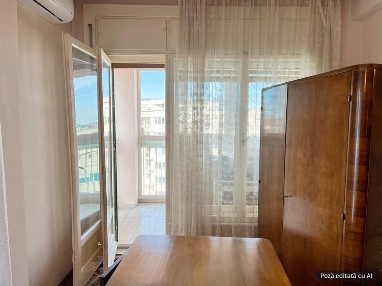 Apartament cu 3 camere decomandat, mobilat în P-ța Unirii