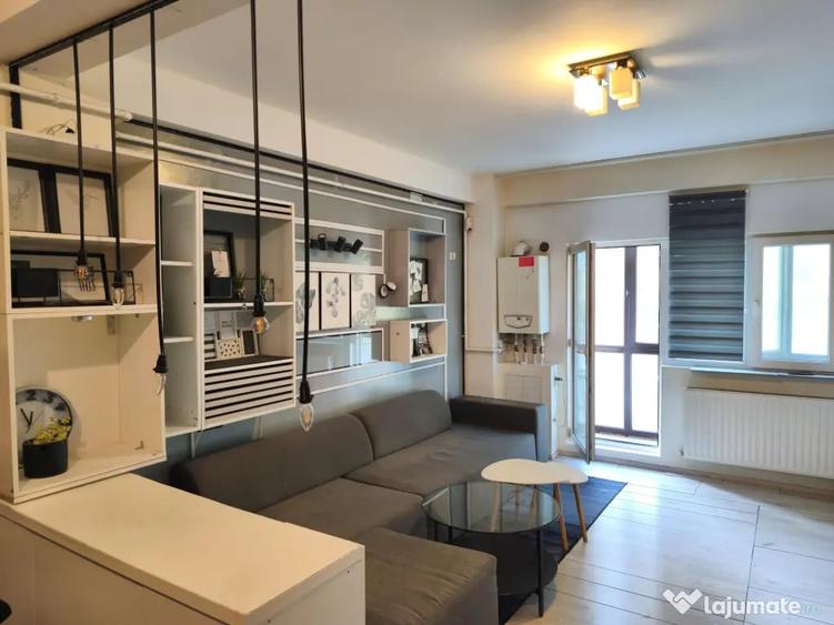 Apartament cu 2 camere decomandat în Roșu