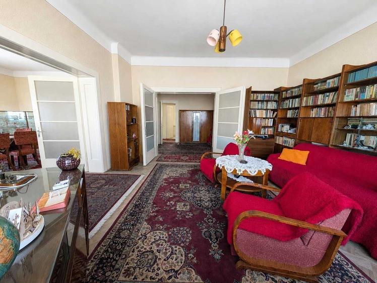 Apartament cu 3 camere decomandat în Ultracentral