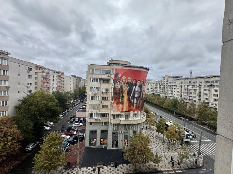 Apartament cu 3 camere decomandat în Decebal