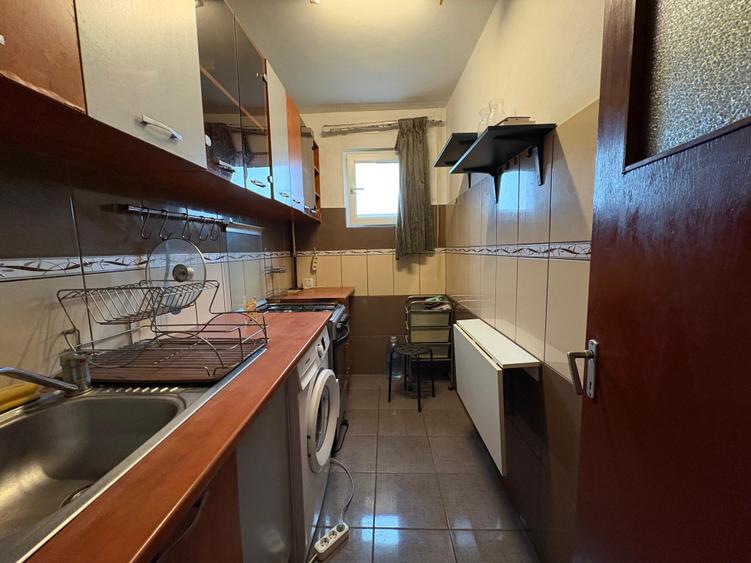 Apartament cu 2 camere decomandat în Drumul Taberei