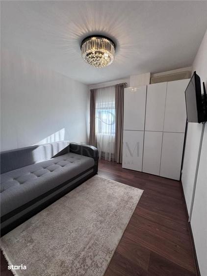 Apartament cu 4 camere decomandat, mobilat în Fabric