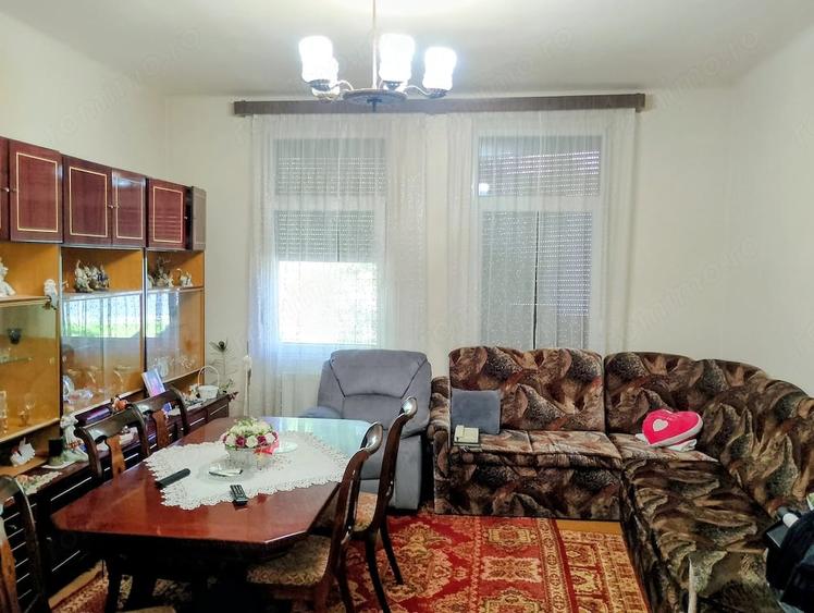 Casă cu 3 camere cu Teren 900 Mp în Telegrafului
