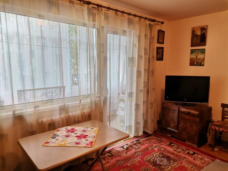 Apartament cu 2 camere semidecomandat în Central