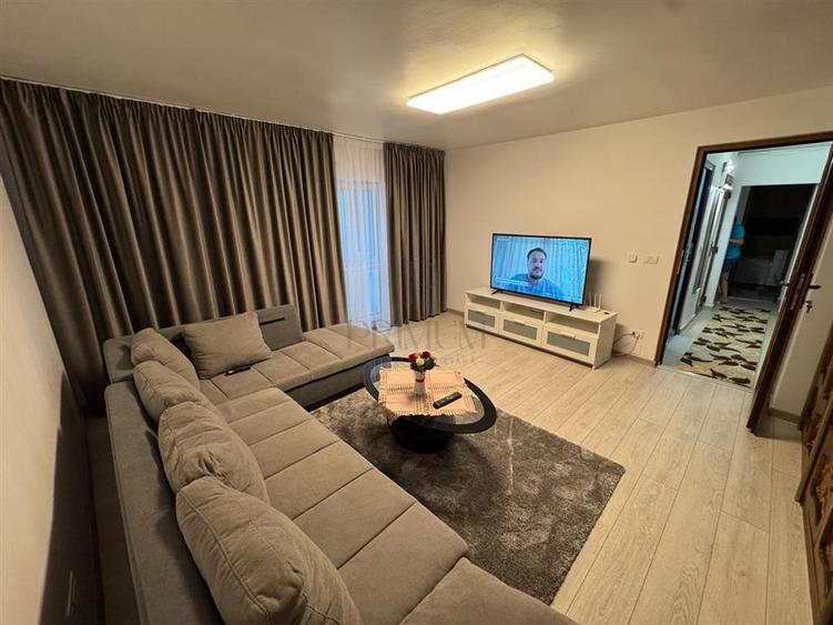 Apartament cu 2 camere decomandat în Elisabetin