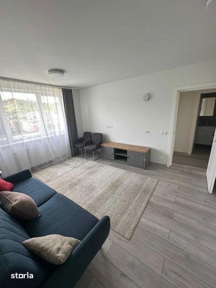 Apartament cu 3 camere semidecomandat, mobilat în Mărăști