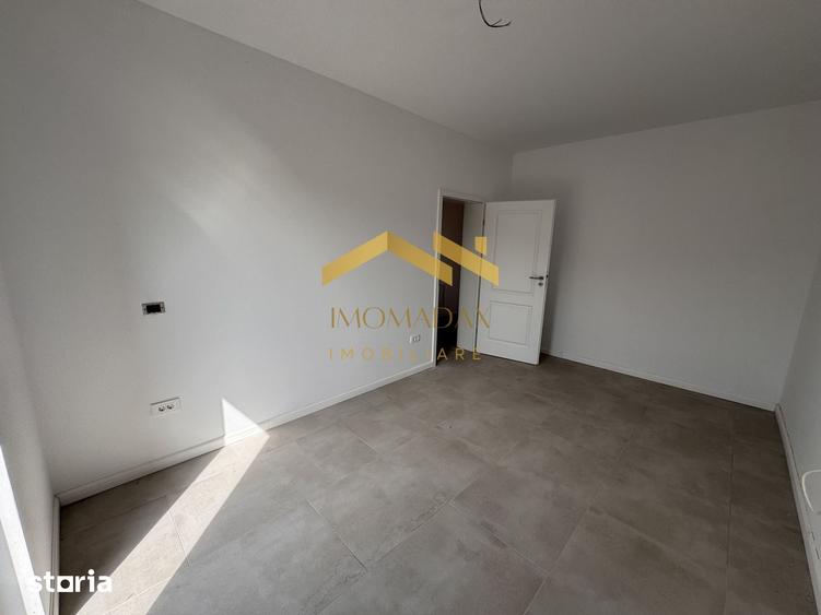 Casă cu 4 camere cu Teren 250 Mp în Sânmihaiu Român