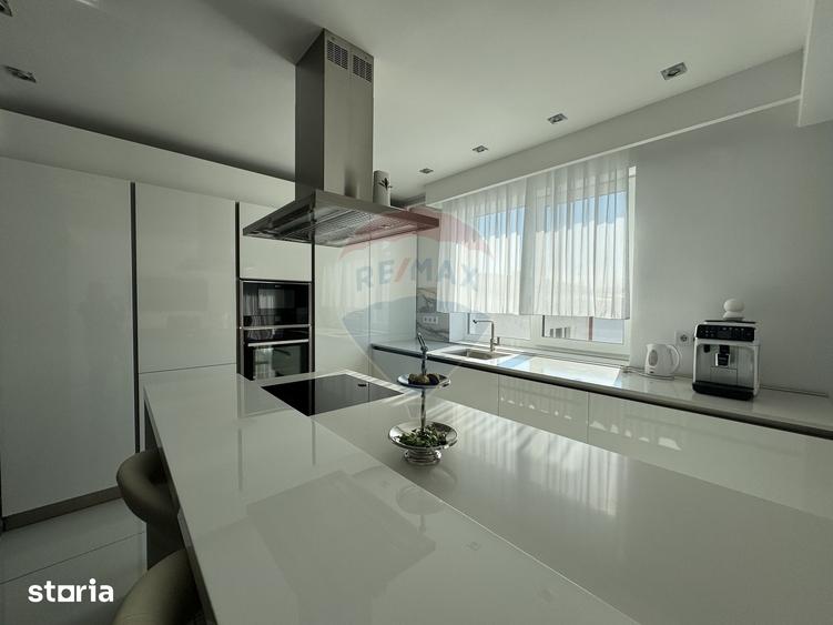 Apartament cu 4 camere în Central