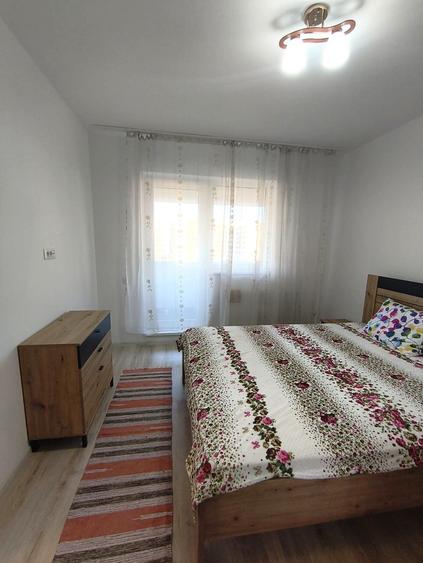 Apartament cu 2 camere decomandat în Berceni