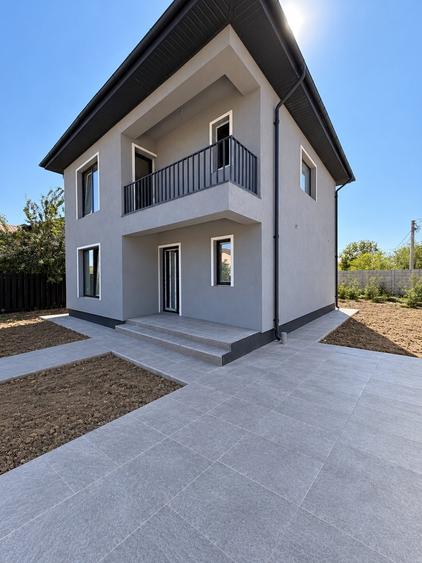 Casă individuală cu 4 camere cu Teren 377 Mp în Berceni
