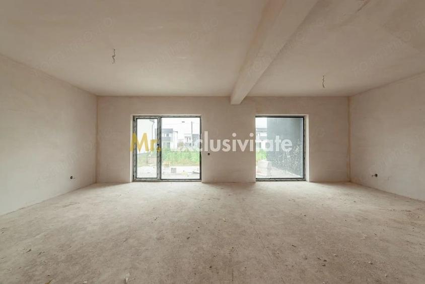 Casă cu 4 camere cu Teren 470 Mp în Micești