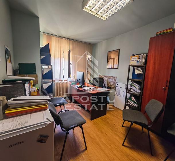 Apartament de vanzare cu 3 camere, parter, zona Aradului - 1