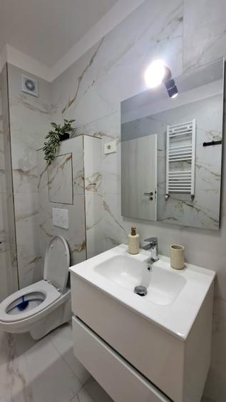 Garsonieră decomandată în Central
