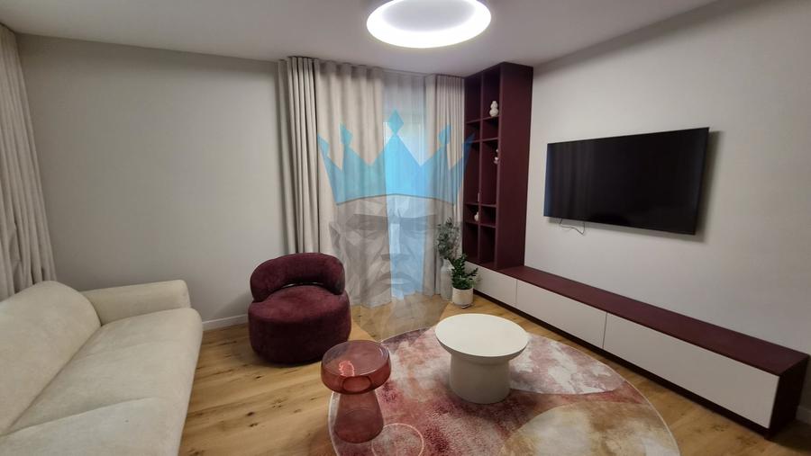 Apartament cu 3 camere decomandat, mobilat în Unirii