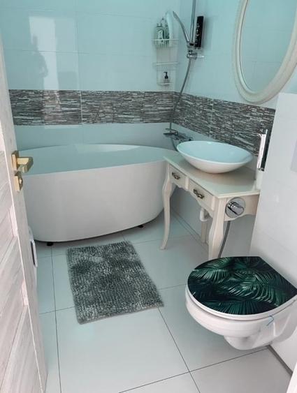Apartament cu 3 camere decomandat în Păcurari