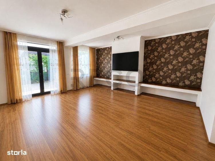 Casă cu 4 camere cu Teren 1240 Mp în Podgoria