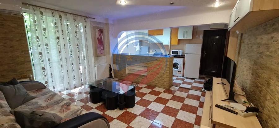 Apartament cu 2 camere semidecomandat în Ultracentral