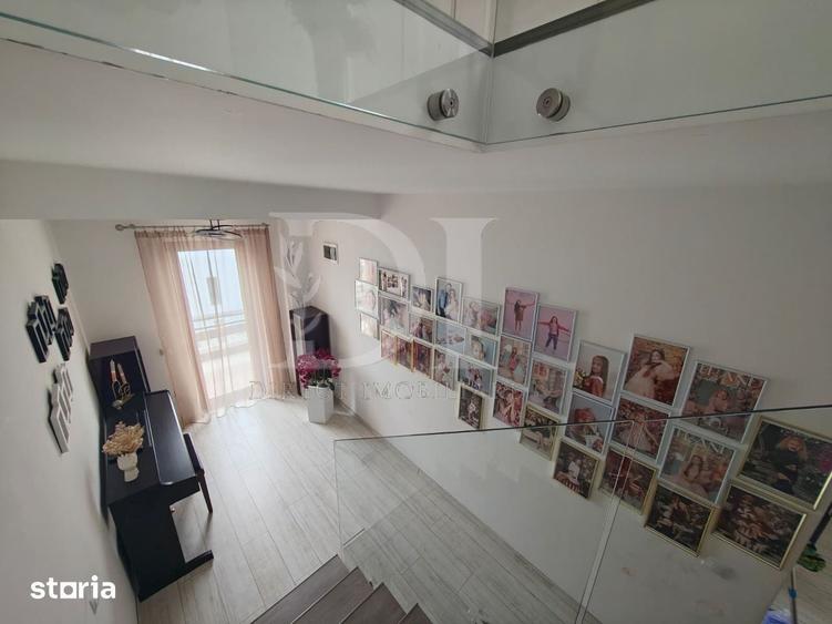 Duplex cu 4 camere cu Canalizare în Florești
