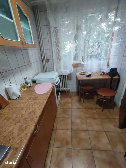 Apartament cu 3 camere decomandat în 1 Decembrie 1918