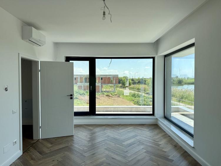 Casă individuală cu 6 camere cu Piscina în Tunari