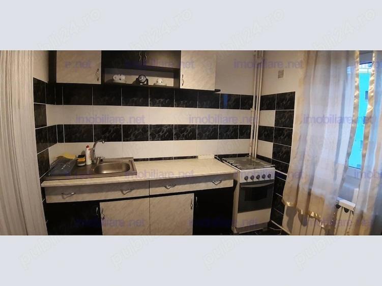 Garsonieră decomandată în Vitan