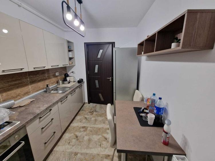 Garsonieră decomandată în Central
