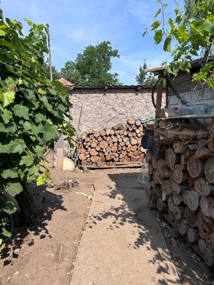 Casă individuală cu 3 camere cu Canalizare în Central