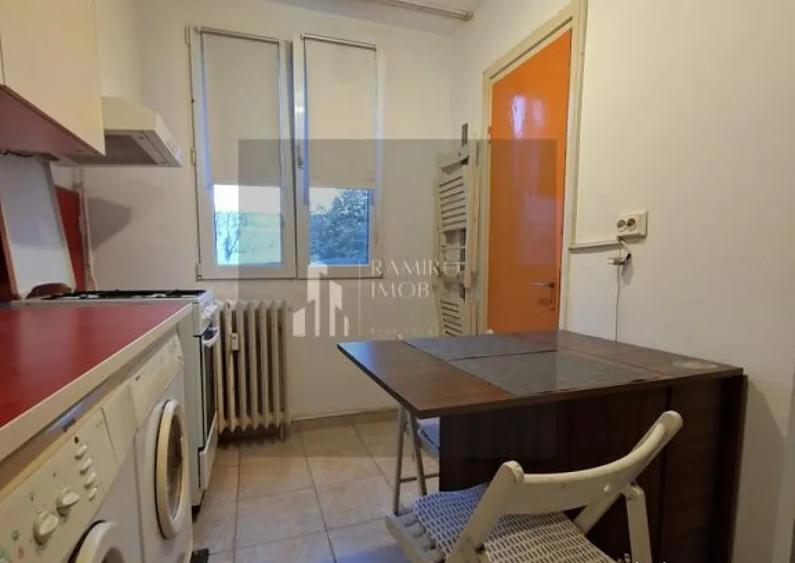 Apartament cu 2 camere decomandat, mobilat în Giurgiului