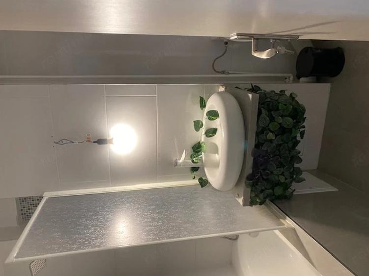 Apartament cu 3 camere decomandat în P-ța Unirii