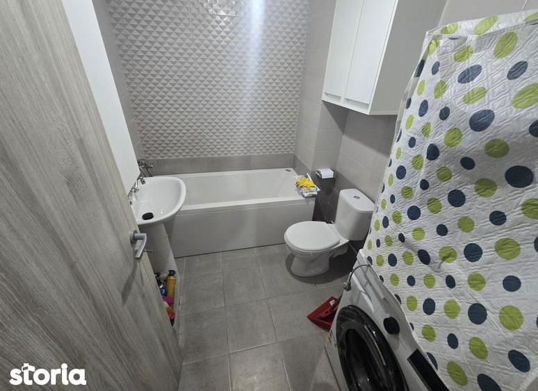 Garsonieră decomandată, mobilată în Bucium