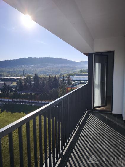 Apartament cu 2 camere semidecomandat, mobilat în Florești