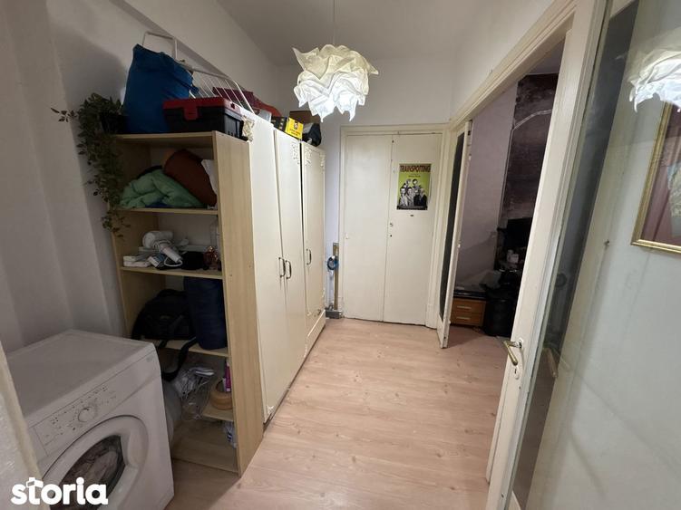 Garsonieră decomandată, mobilată în Romană