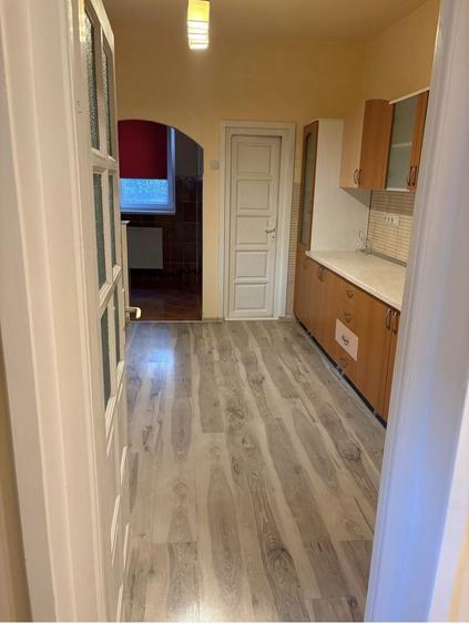 Apartament cu 2 camere decomandat în Exterior Vest