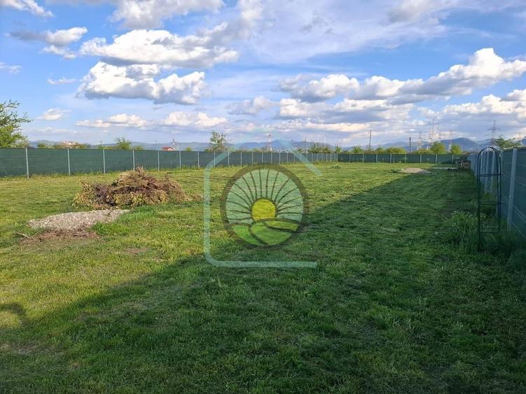 Teren Construcții intravilan de 1595 mp, în Sânpetru