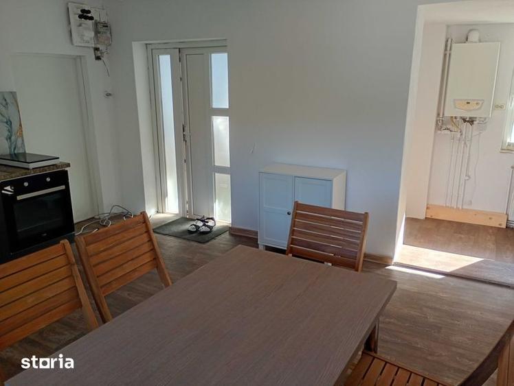 Casă cu 4 camere cu Teren 120 Mp în Schei