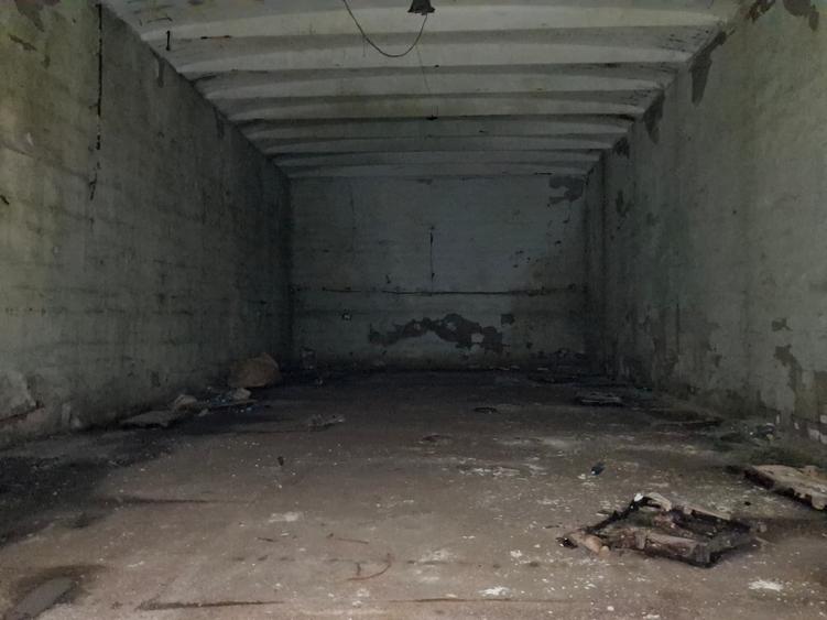Spațiu industrial, de 6.8860001564026 mp, în Exterior Est
