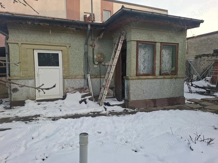Casă cu 3 camere cu Teren 549 Mp în Central