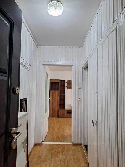 Apartament cu 2 camere semidecomandat în Șagului