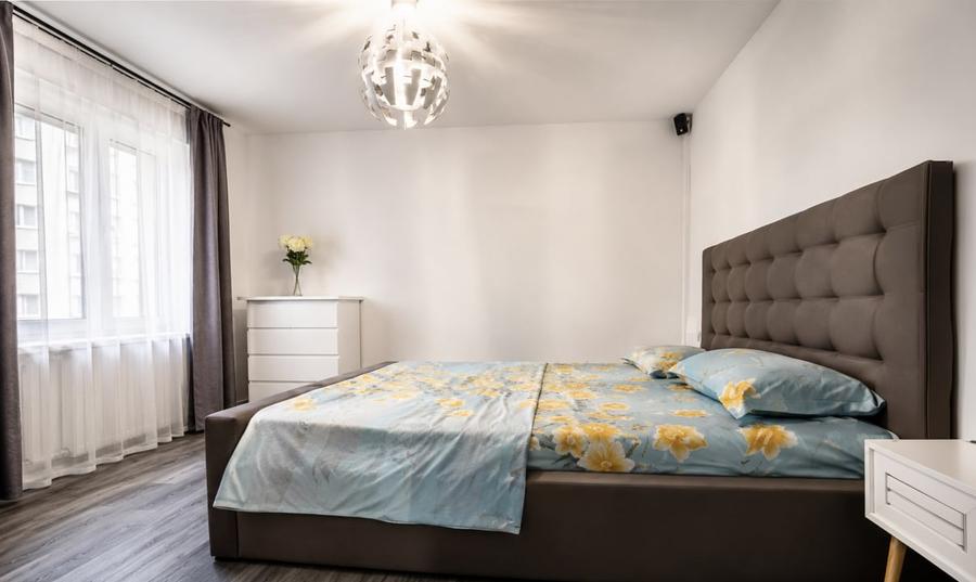 Apartament cu 3 camere decomandat, mobilat în Drumul Taberei