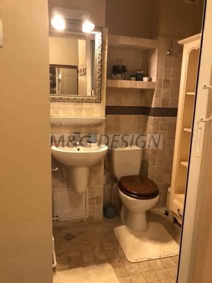 Apartament cu 2 camere decomandat în Medicină