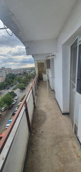 Apartament cu 2 camere decomandat în Vest