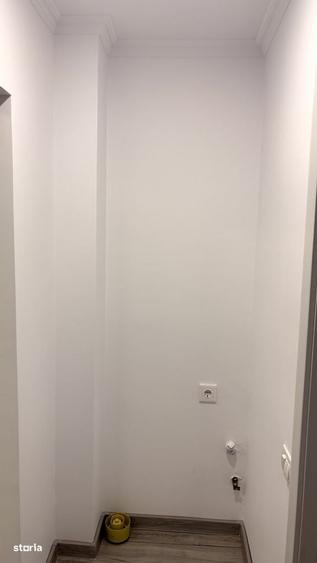 Apartament cu 3 camere decomandat în Exterior Vest