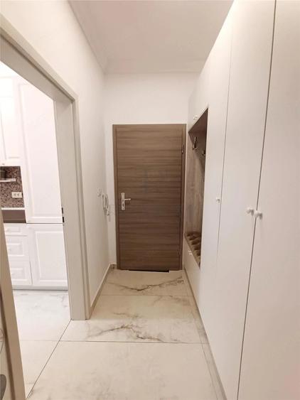 Apartament cu 3 camere decomandat în Chișoda