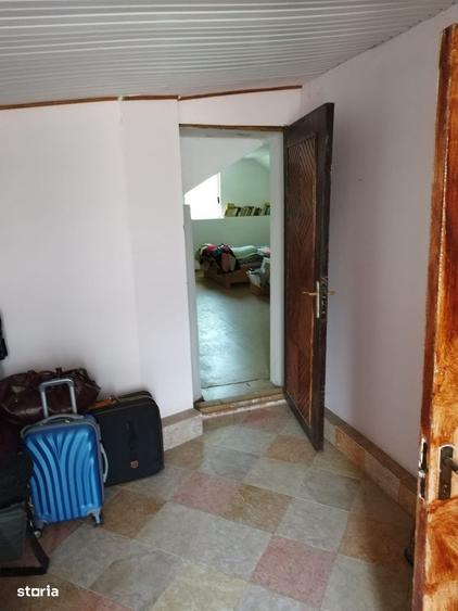 Casă cu 4 camere cu Teren 375 Mp în Ciritei