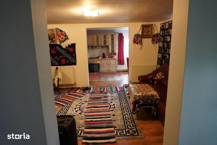 Casă cu 4 camere cu Teren 1895 Mp în Săliște