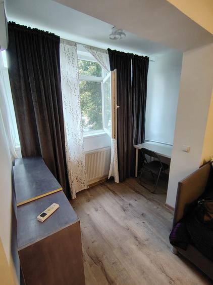 Apartament cu 2 camere decomandat în Apărătorii Patriei