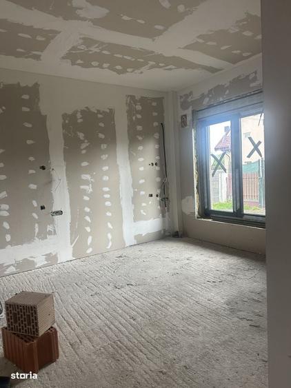 Casă cu 3 camere decomandat cu Teren 900 Mp în Central